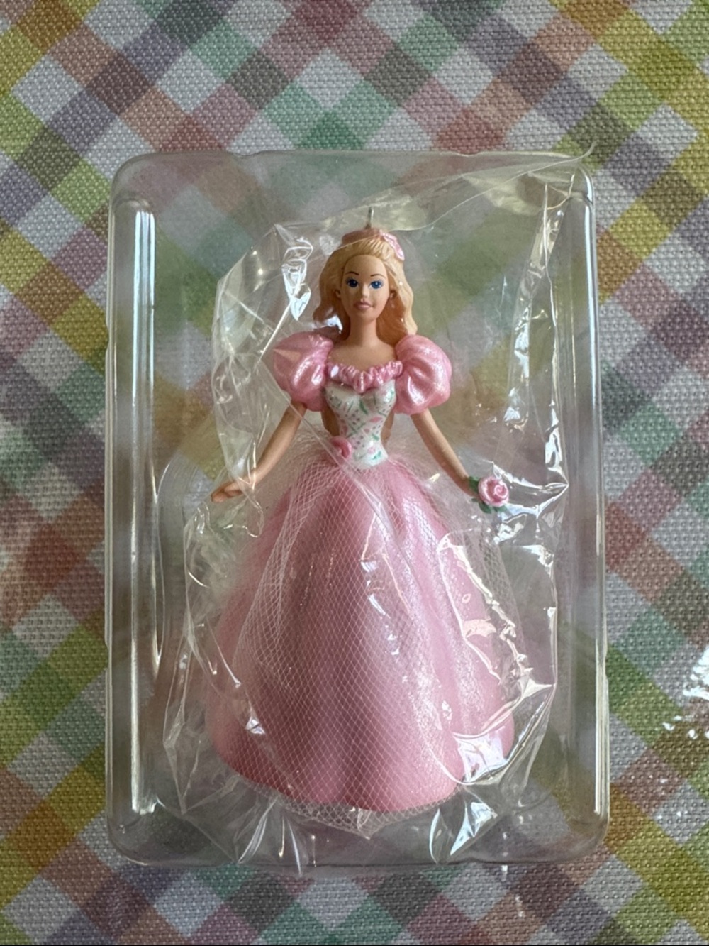 Springtime Barbie - Picture 2 of 9